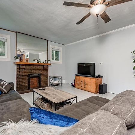 Awesome House, 5 Minutes To Dt, 2 Miles To Stadium And Ruby Memorial! Morgantown Εξωτερικό φωτογραφία